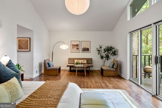 922 Barton Woods Road NE, Atlanta, GA 30307