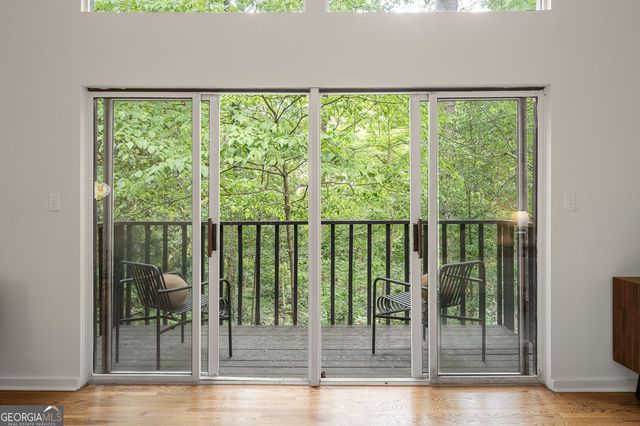 922 Barton Woods Road NE, Atlanta, GA 30307