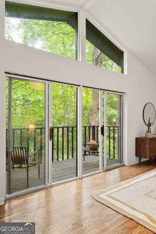 922 Barton Woods Road NE, Atlanta, GA 30307
