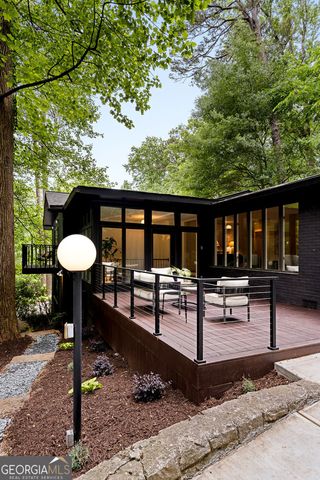 922 Barton Woods Road NE, Atlanta, GA 30307