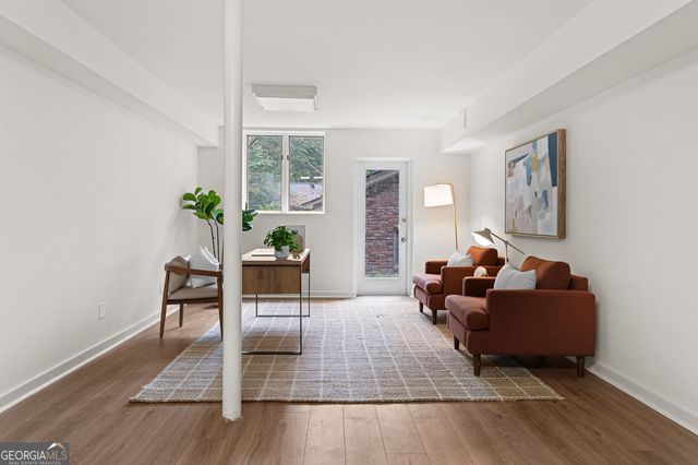 922 Barton Woods Road NE, Atlanta, GA 30307