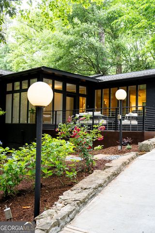 922 Barton Woods Road NE, Atlanta, GA 30307