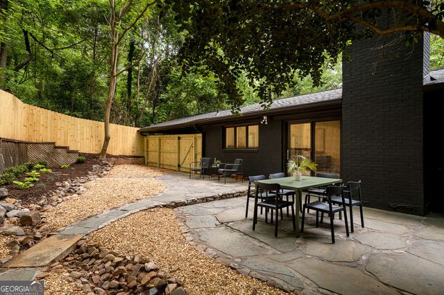 922 Barton Woods Road NE, Atlanta, GA 30307