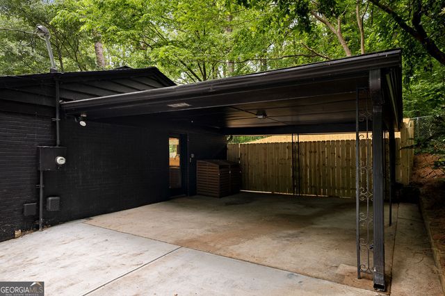 922 Barton Woods Road NE, Atlanta, GA 30307