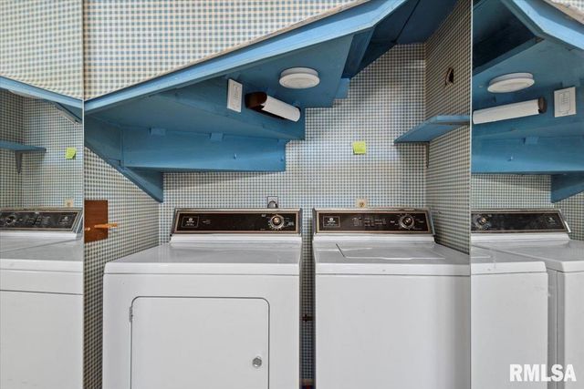 160 S Durkin Dr Unit 4, Springfield, IL 62704