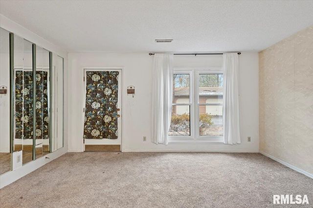 160 S Durkin Dr Unit 4, Springfield, IL 62704