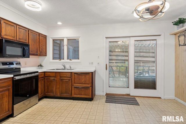 160 S Durkin Dr Unit 4, Springfield, IL 62704