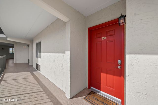 102 Baskins Creek Bypass 507, Gatlinburg, TN 37738