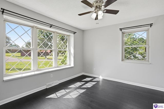 273 Manor Drive, Radcliff, KY 40160