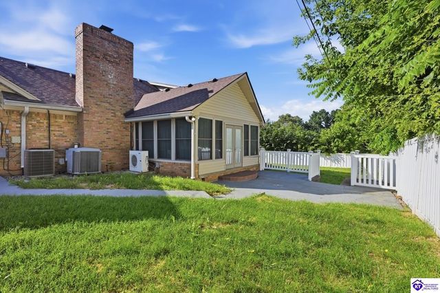 273 Manor Drive, Radcliff, KY 40160