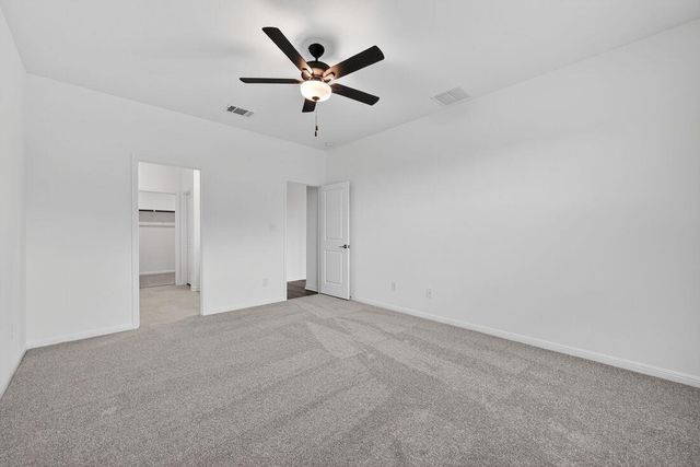 201 Makinaw RD, Hutto, TX 78634