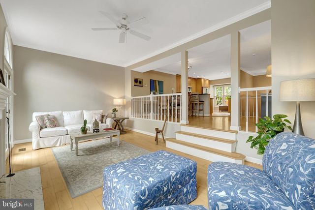 8004 TREVOR PL, Vienna, VA 22182