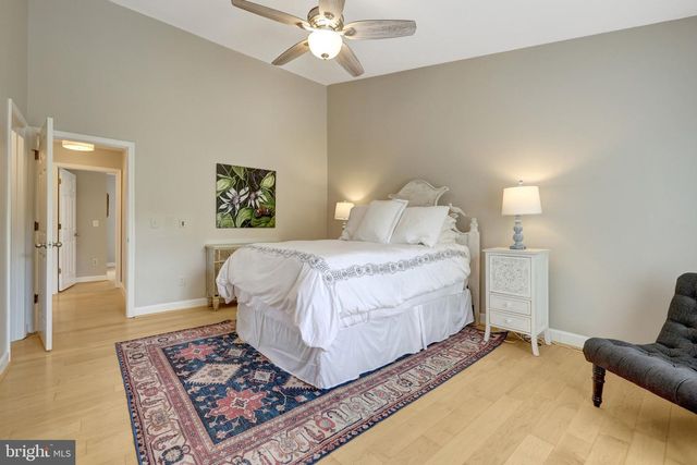 8004 TREVOR PL, Vienna, VA 22182