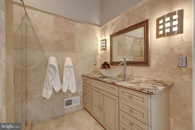 8004 TREVOR PL, Vienna, VA 22182