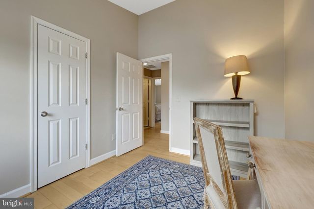 8004 TREVOR PL, Vienna, VA 22182