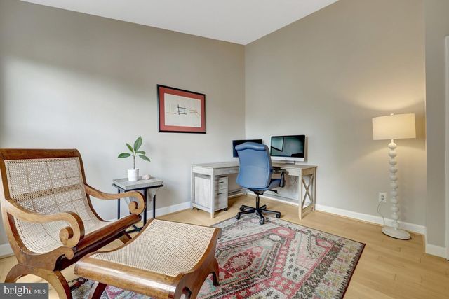 8004 TREVOR PL, Vienna, VA 22182