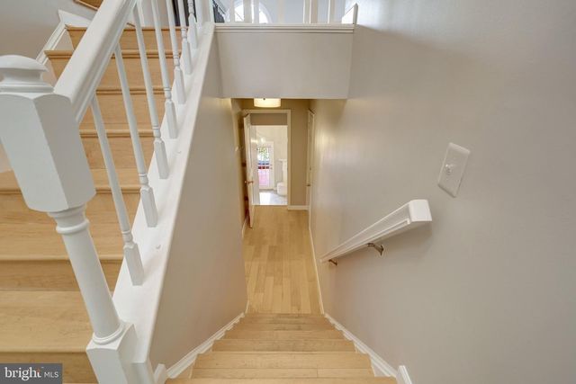 8004 TREVOR PL, Vienna, VA 22182
