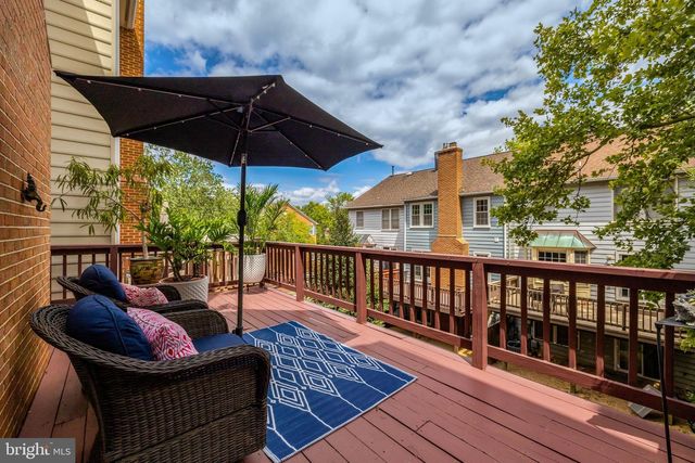 8004 TREVOR PL, Vienna, VA 22182