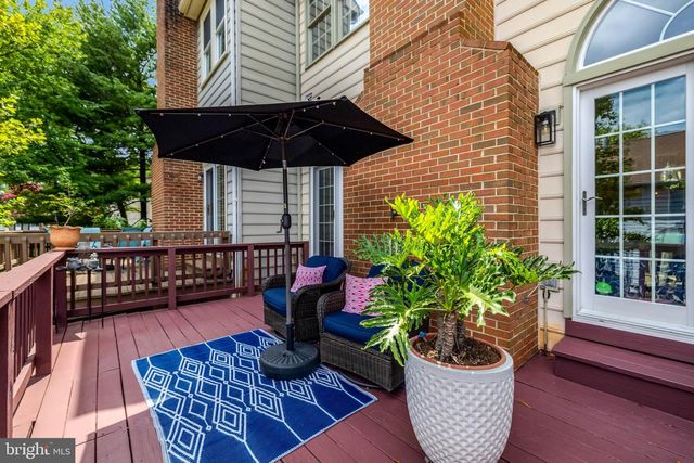 8004 TREVOR PL, Vienna, VA 22182