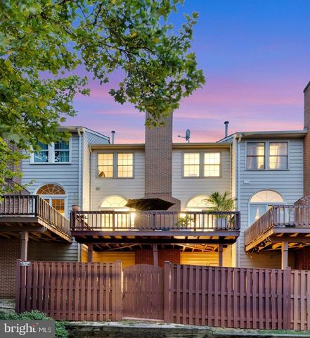 8004 TREVOR PL, Vienna, VA 22182