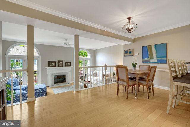 8004 TREVOR PL, Vienna, VA 22182