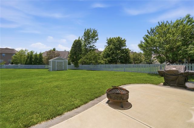 2604 Sunset Maple Drive, Bethel Twp, OH 45371