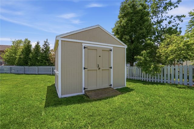 2604 Sunset Maple Drive, Bethel Twp, OH 45371