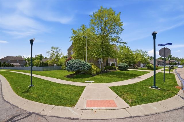 2604 Sunset Maple Drive, Bethel Twp, OH 45371