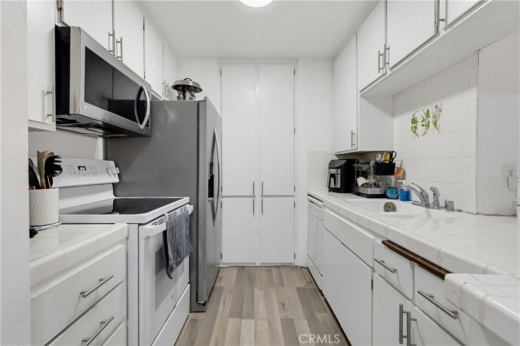 Image 12 of property listing at 23320 #G Sesame Street, Torrance, CA 90502