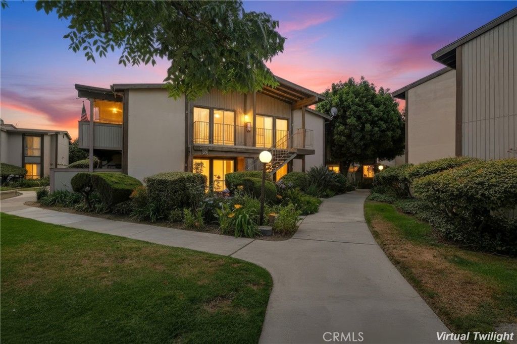 Image 4 of property listing at 23320 #G Sesame Street, Torrance, CA 90502