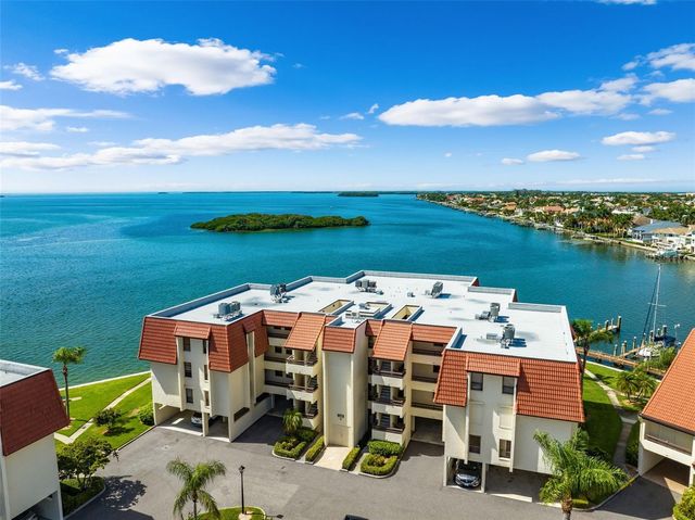 138 1ST STREET E 302, St Petersburg, FL 33715