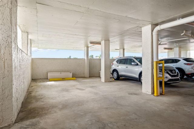 138 1ST STREET E 302, St Petersburg, FL 33715