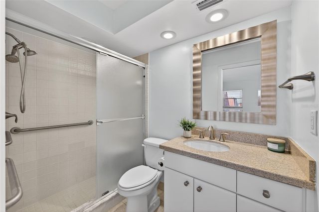 138 1ST STREET E 302, St Petersburg, FL 33715