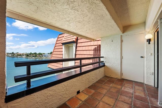 138 1ST STREET E 302, St Petersburg, FL 33715