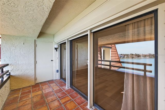 138 1ST STREET E 302, St Petersburg, FL 33715