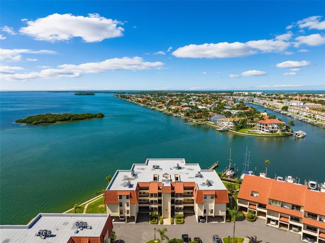 138 1ST STREET E 302, St Petersburg, FL 33715