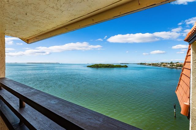 138 1ST STREET E 302, St Petersburg, FL 33715