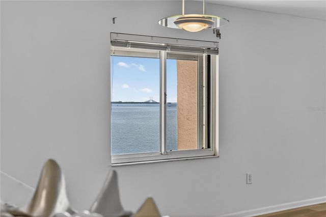 138 1ST STREET E 302, St Petersburg, FL 33715