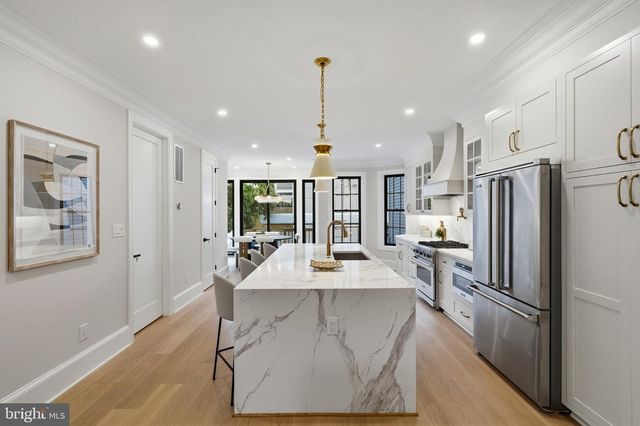 905 11TH ST NE, Washington, DC 20002