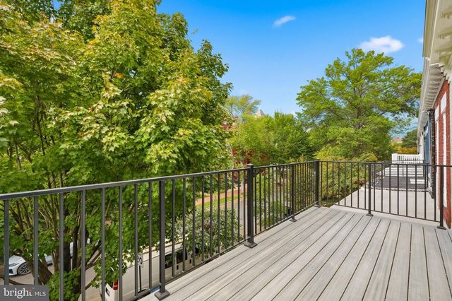 905 11TH ST NE, Washington, DC 20002