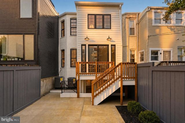 905 11TH ST NE, Washington, DC 20002