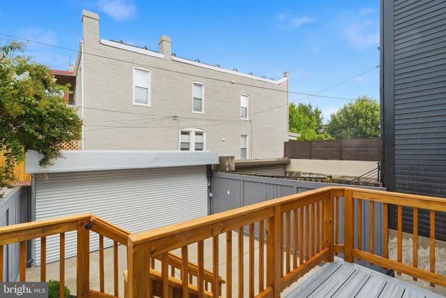 905 11TH ST NE, Washington, DC 20002