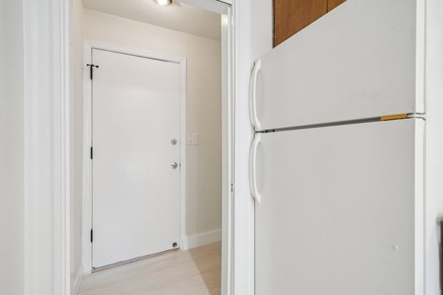 6628 Brann St, Oakland, CA 94605