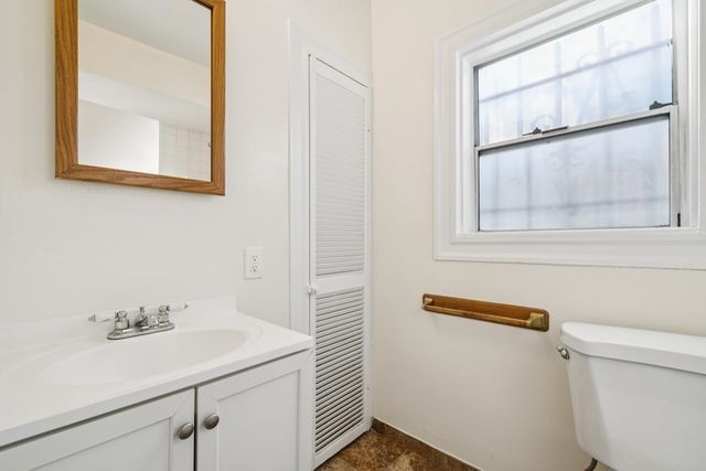 6628 Brann St, Oakland, CA 94605