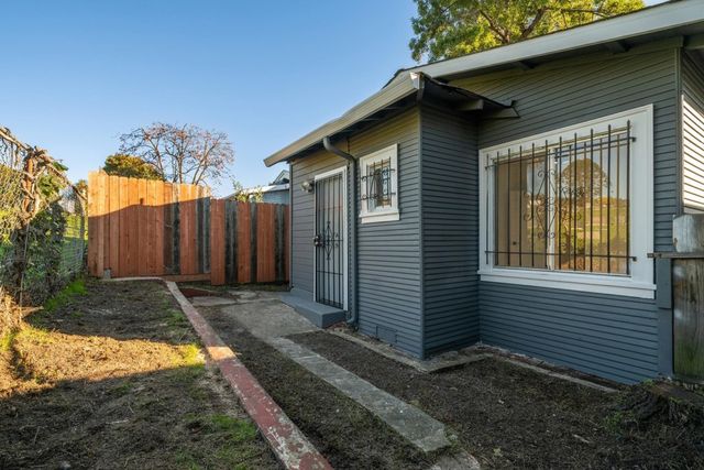 6628 Brann St, Oakland, CA 94605