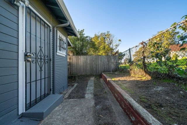 6628 Brann St, Oakland, CA 94605