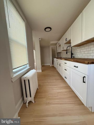 1181 S OCTAGON RD, Camden, NJ 08104