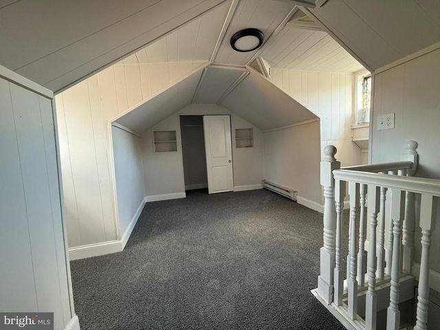 1181 S OCTAGON RD, Camden, NJ 08104