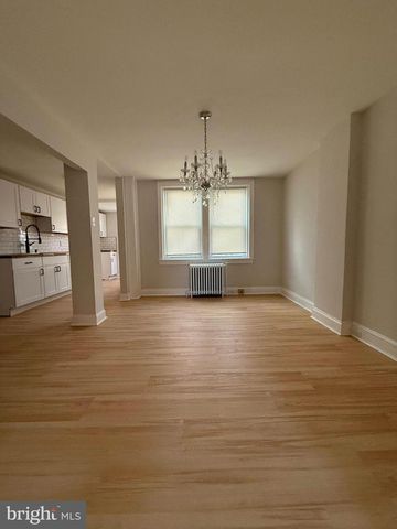 1181 S OCTAGON RD, Camden, NJ 08104