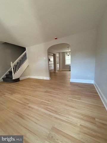 1181 S OCTAGON RD, Camden, NJ 08104